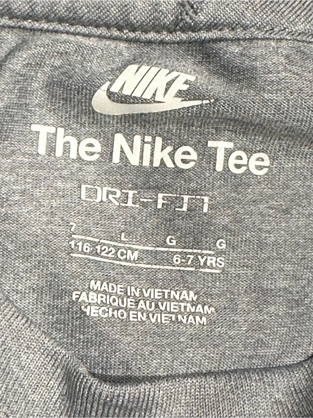 Nike Dri-Fit Futura T-Shirt Unisex‎ Kids 6-7Y Heather Gray Swoosh Logo Crew Neck